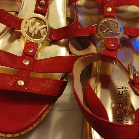 Designer sandals - Picture 3 of 4